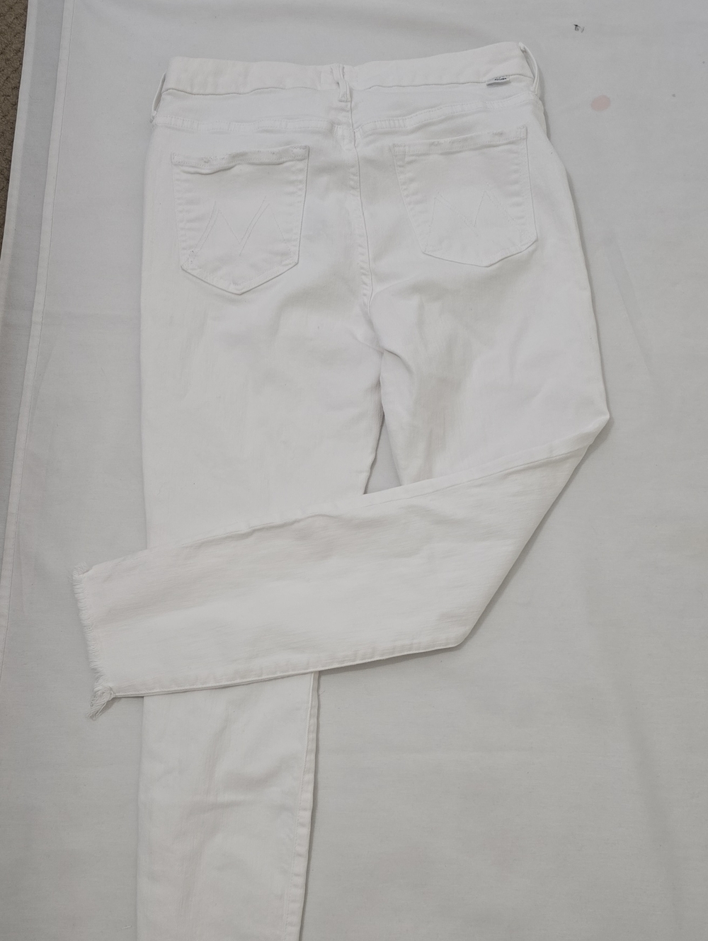 MOTHER White Skinny Jeans with Frayed Hem 29